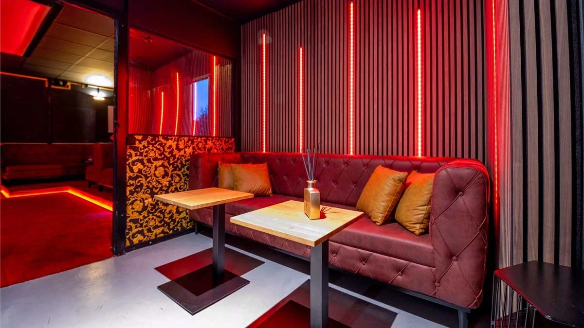 Enjoy & Pleasure Lounge Enjoy & Pleasure Lounge