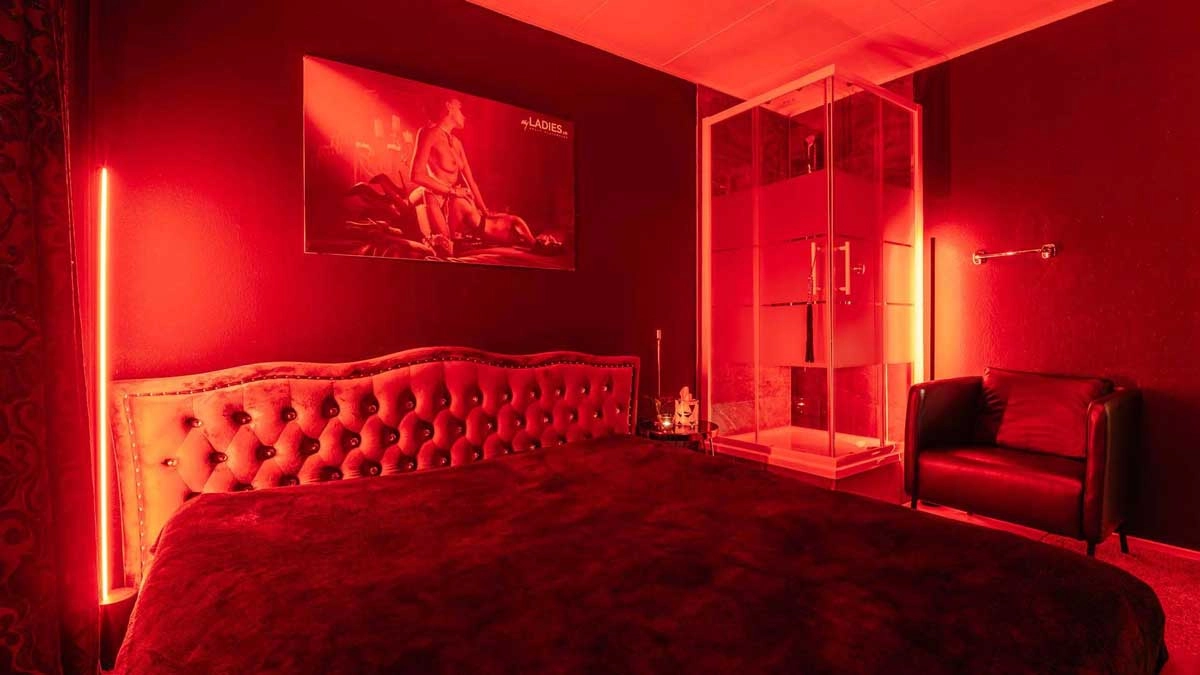 Enjoy & Pleasure Room Enjoy & Pleasure Room